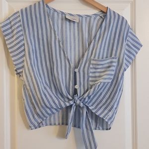 Vintage tie up shirt. Crop top.